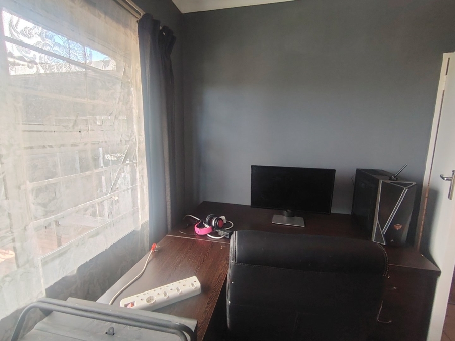 3 Bedroom Property for Sale in Kabega Park Eastern Cape